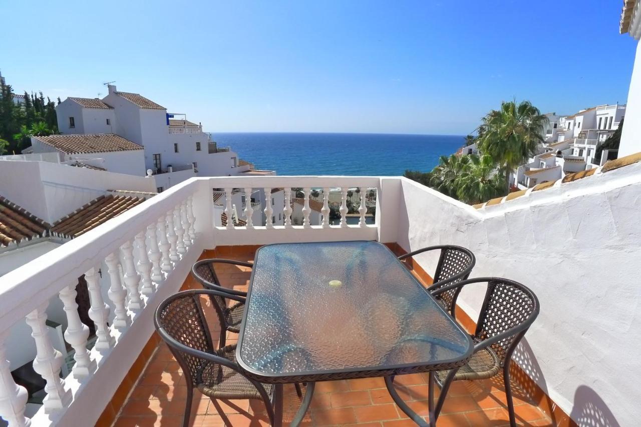 R838 Capistrano Playa 213 Apartment Nerja Bagian luar foto