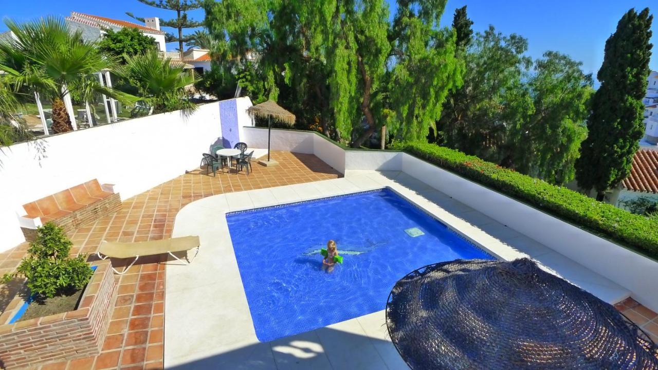 R838 Capistrano Playa 213 Apartment Nerja Bagian luar foto